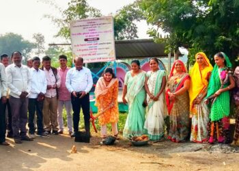 तळोदा तालुक्यात जि.प.अध्यक्षांच्या हस्ते रस्ते कामांचे भूमिपूजन