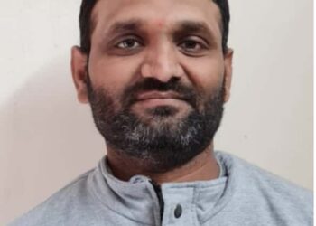 शहादा येथे घराचा उताऱ्यासाठी २ हजाराची लाच स्वीकारणाऱ्या ग्रामसेवकाला रंगेहाथ अटक