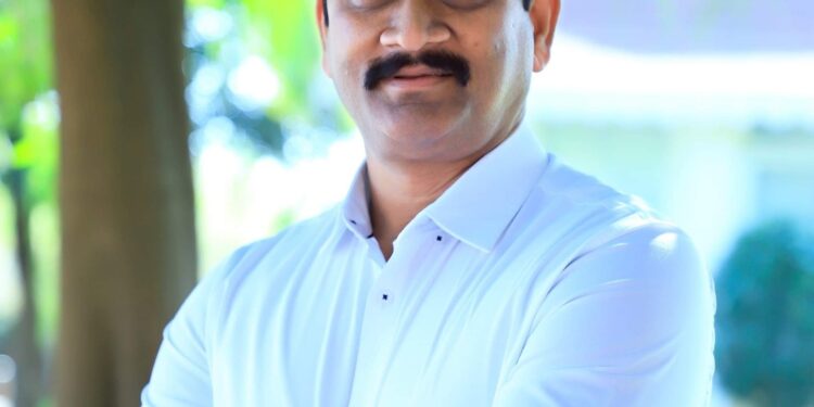 तळोदा येथे वनदावे व वनपटटेधारक, शेतकरी यांच्या मागण्यासाठी आ. राजेश पाडवी यांच्या नेतृत्वात प्रांताधिकारी कार्यालयावर आज मोर्चा