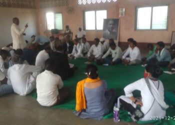 राजस्थान येथे होणाऱ्या आदिवासी महासंमेलनात पारंपरिक पेहराव बंधनकारक, राज्यस्तरीय सभेत आदिवासी एकता परिषदेचा निर्णय