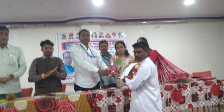 नंदूरबार येथे अपंग जनता दल सामाजिक संघटनेतर्फे जिल्हा बैठकीत विविध पदांच्या नियुक्त्या