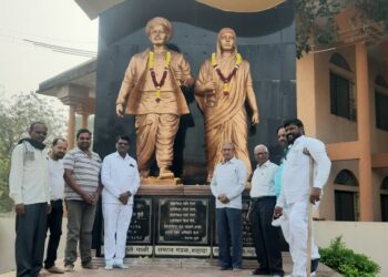 शहादा येथे क्रातीज्योती सावित्रीबाई फुले यांच्या जयंतीनिमित्त अभिवादन