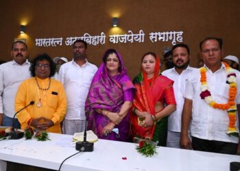 नंदूरबार येथील नगरपालिकेच्या उपनगराध्यक्षपदी कुणाल वसावे, उपनगराध्यक्षांच्या निवडीवर आक्षेप घेत जिल्हाधिकाऱ्यांना दिले निवेदन