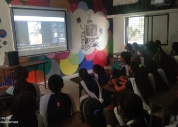 भालेर येथील शिवदर्शन विद्यालय व क. महाविद्यालयात “मासिक पाळी व्यवस्थापन” विषयावर ऑनलाईन व्याख्यान