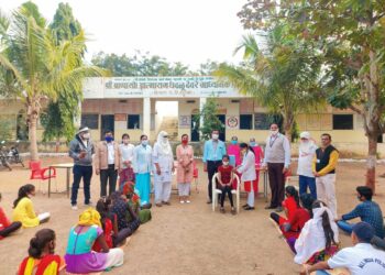 देवरे विद्यालयात 15 ते 18 वयोगटातील 93 विद्यार्थ्यांचे करण्यात आले लसीकरण