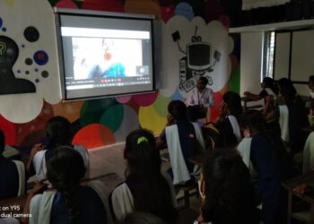 भालेर येथील शिवदर्शन विद्यालय व कनिष्ठ महाविद्यालयात प्रा. डॉ.स्वप्ना लांडे यांचे ऑनलाईन व्याख्यान