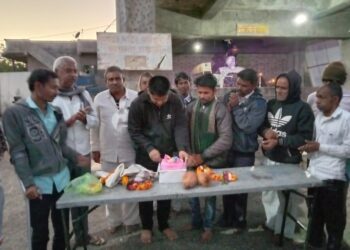 अपंग जनता दलाचे संस्थापक अध्यक्ष  पत्रकार शेख अनिस यांचा वाढदिवस साजरा