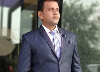 अखिल भारतीय फार्मसिस्ट असोसिएशच्या महाराष्ट्र राज्य नाशिक विभाग सदस्यपदी शेखर कुवर यांची निवड