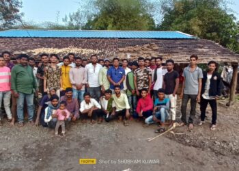 नवागाव  येथे राष्ट्रवादी काँग्रेस पार्टीतर्फे आयोजित बैठकीत विविध विषयांवर चर्चा