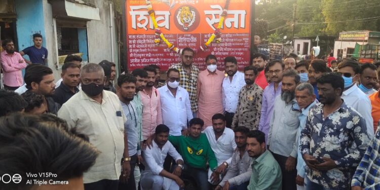 शहादा येथे स्व.बाळासाहेब ठाकरे यांचा जयंतीनिमित्त गरीब नवाज कॉलनीत शिवसेना शाखांचे उद्घाटन