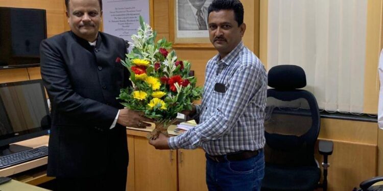 शहादाचे प्राचार्य डॉ.एस.पी.पवार यांची डॉ बाबासाहेब आंबेडकर मराठवाडा विद्यापीठ येथे हर्बल  टेक्नॉलॉजी विभागाच्या अभ्यास मंडळावर निवड