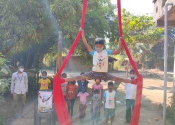 सोरापाड्यात बिरसा मुंडा स्पोर्ट्स अकॅडमीतर्फे महात्मा गांधी पुण्यतिथी निमित्त अभिवादन