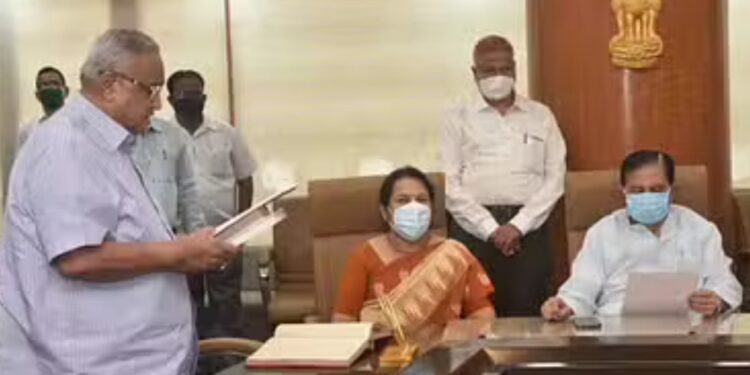 आ.अमरिश पटेल यांनी आज घेतली विधान परिषद सदस्यत्वाची शपथ