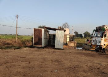 अक्कलकुवा तालुक्यात सिलबंद केलेल्या साडेबारा लाखाचा अवैध बायोडिझेल परस्पर विक्रीकरून टाक्यांमध्ये भरले पाणी सात जणांविरूध्द अक्कलकुवा पोलीस ठाण्यात गुन्हा दाखल