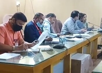 दलीतवस्ती सुधार योजनेंतर्गत नंदुरबार व शहादा तालुक्यातील काही गावांमध्ये नियम डावलून निधी वाटप : जि. प.सर्वसाधारण सभेत जि.प.सदस्यांचा आरोप