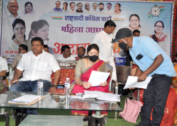 जिल्ह्यातील मानवतस्करी रोखण्याकरीता उपाययोजना करा, नगरपरिषद कर्मचारी संघटनेचे महिला आयोग प्रदेशाध्यक्षांना निवेदन