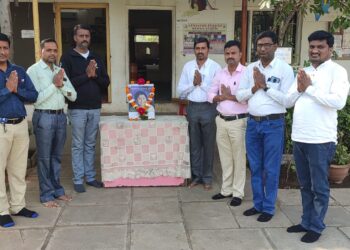 नेमसुशिल विद्यामंदिरातर्फे गानसम्राज्ञी लतादिदींना अभिवादन