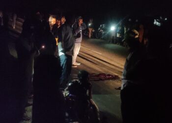 दुचाकीच्या धडकेत एक ठार, दोन जण जखमी