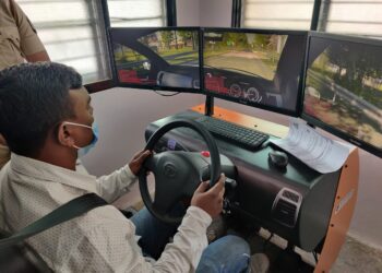 उप प्रादेशिक परिवहन कार्यालयात सिम्युलेटर मशीन कार्यान्वीत,अनुत्तीर्ण अर्जदारांना प्रशिक्षण देण्यासाठी होतोय मशीनचा वापर