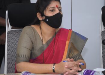 जनसुनावणीतुन पीडित महिलांना न्याय देण्याचा आयोगाचा प्रयत्न : महिला आयोगाच्या अध्यक्षा रुपाली चाकणकर