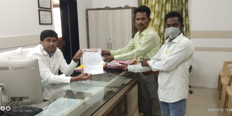 पंतप्रधान आवास योजनेच्या जाचक अटी रद्द करण्याची बिरसा फायटर्सची मागणी