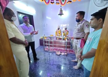 लोणखेडा येथे विठ्ठल रुखमाबाई मंदिरात चोरी ,आ. राजेश पाडवी यांनी केली पाहणी