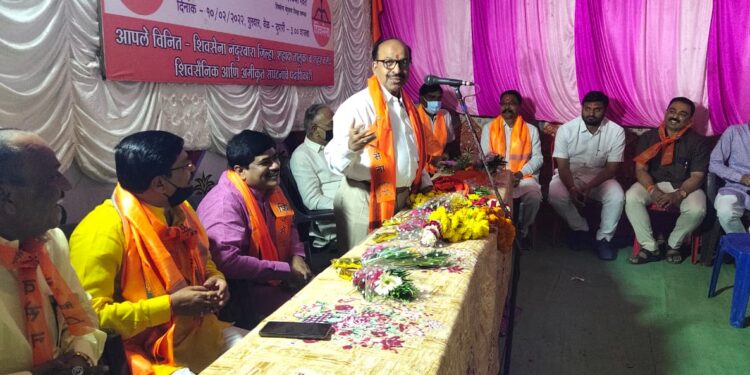 मा. आ. चंद्रकांत रघुवंशी हे नंदुरबार जिल्ह्यातील शिवसैनिकांचे कुटुंब प्रमुख : माजी आ. रवींद्र मिर्लेकर