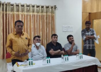 बेडकीपाडा चेकपोस्टवर वाहनधारकांची होतेय लूट,  भ्रष्टाचाराचा भांडाफोड करण्यासाठी व्यावसायिकांनी दिला आंदोलनाचा इशारा