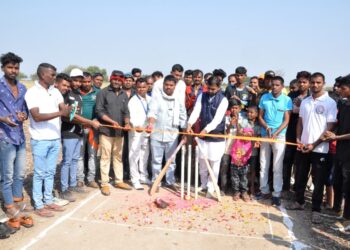 भिल्लीस्थान लायन सेना व भारतीय किसान सेनेतर्फे ग्रामीण क्रिकेट स्पर्धेचे आयोजन