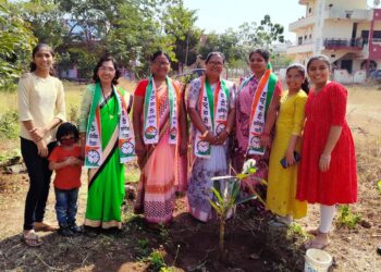 नंदूरबार शहर राष्ट्रवादी महिला आघाडीतर्फे वृक्षारोपण