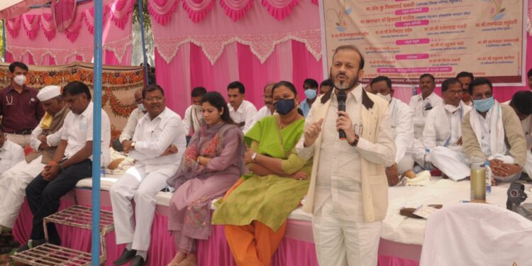 दुर्गम भागातील नागरिकांच्या आरोग्य सुविधांसाठी शिबिराचे आयोजन : पालकमंत्री ॲड. के. सी. पाडवी, खासदार डॉ. हिना गावित यांनी उपस्थिती