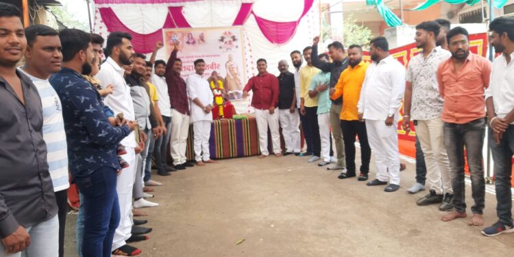 नंदूरबार येथे शिवजयंतीनिमित्त गणेशनगर मित्र परिवार व शिवराणा प्रतिष्ठान हिंदुस्थानच्या वतीने रक्तदान शिबीर