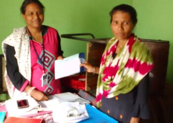 प्रेमातून आर्थिक फसवणूक झालेल्या सावित्रीचा लढा यशस्वी : समुपदेशन केंद्र आणि पोलिस विभागाची मदत