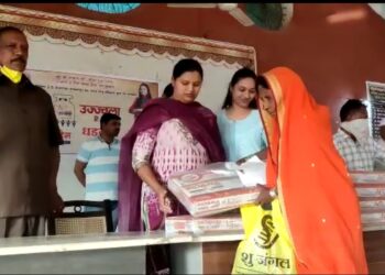 धडगाव व कात्री येथे उज्वला गॅस योजनेअंतर्गत खा. डॉ. हिना गावित यांच्या हस्ते गॅस शेगडी वाटप