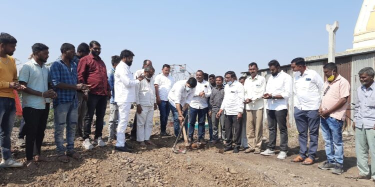 स्थानिक आमदार निधीतून जि.प उपाध्यक्ष ॲड. राम रघुवंशी यांच्या हस्ते भूमिपूजन