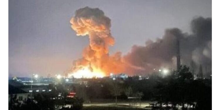 युक्रेनमध्ये अडकले नंदूरबार जिल्ह्यातील नऊ विद्यार्थी, नातेवाईकांनी केला जिल्हा प्रशासनाशी संपर्क