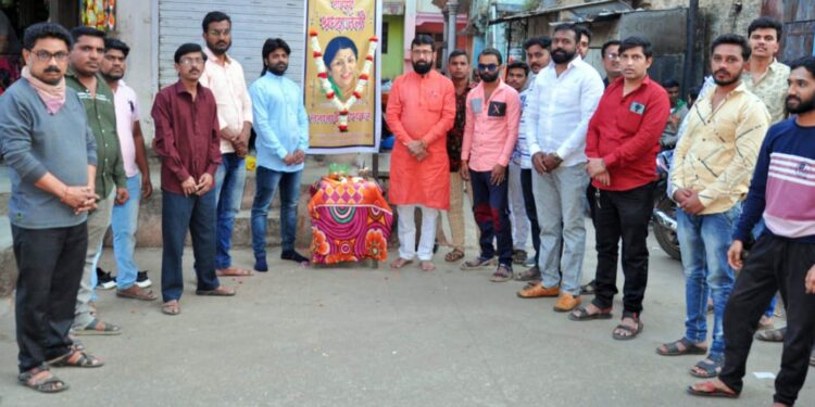 नंदूरबार येथे भाजपातर्फे लतादीदी मंगेशकर यांना श्रद्धांजली