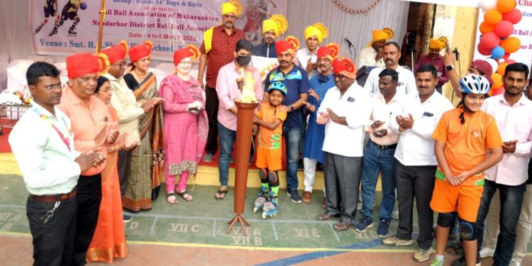 अभ्यासासोबत क्रीडा क्षेत्राला महत्त्व देणे गरजेचे : ॲड.राम रघुवंशी, राष्ट्रीय रोलबॉल स्पर्धेचे शानदार उद्घाटन