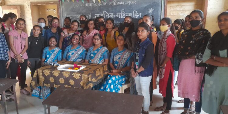 स्त्री ने स्वत्वाचा शोध घ्यावा : चांदणी सपकाळे, ज.ग.नटावदकर कनिष्ठ महाविद्यालयात महिलादिन साजरा