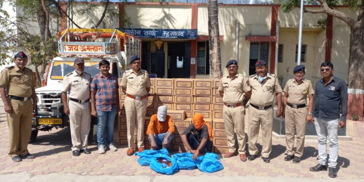 १३ लाख ९५ हजार रुपये किमंतीची बेकायदेशीर विदेशी दारु वाहतुकीवर म्हसावद पोलीसांची धडक कारवाई, दोघांना अटक