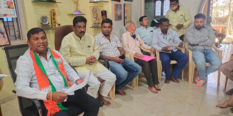 नवापूर शहरातील नागरीकांच्या जीवाशी खेळणार्‍या  पालिकेची चौकशी करावी : भाजप तालुक्याध्यक्ष भरत गावीत