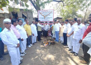 आमदार राजेश पाडवी यांचा हस्ते तेरा कोटीचे पुल व रस्ते विकास कामाचे भुमीपुजन