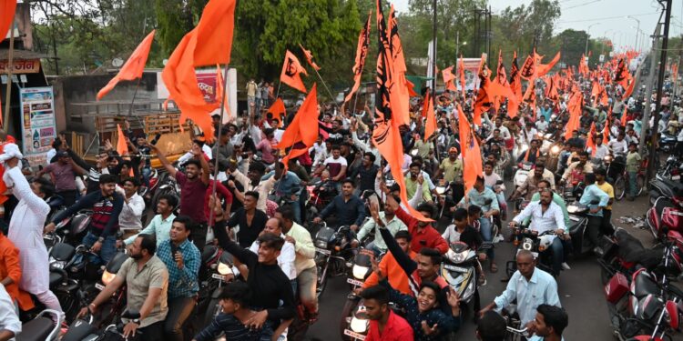 नंदूरबार येथे शिवजयंतीच्या पूर्वसंध्येला भव्य मोटर सायकल रॅली