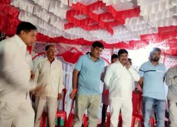 रोषमाळ बु येथे होळीनिमित्त आयोजीत विविध स्पर्धांच्या विजेत्यावंर साडेतीन लांखाचा बक्षिसांचा वर्षाव