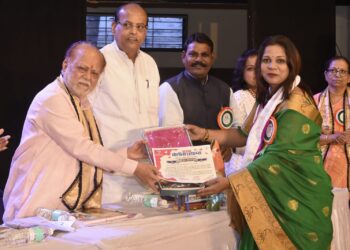 माय चाईल्ड पब्लिक स्कूलच्या संचालिका पूजा वाणी यांचा सक्षम महिला रत्न पुरस्काराने सन्मान