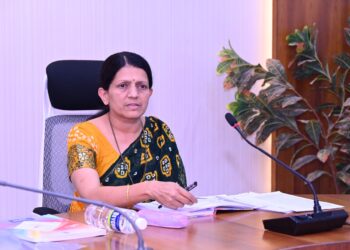 लोकसेवा हक्क कायद्याची प्रभावीपणे अंमलबजावणी करावी, आयुक्त चित्रा कुलकर्णी : नंदुरबार येथील बैठकीत निर्देश