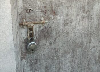 अखेर : लाभार्थ्यांची फसवणूक करणारा शाखा प्रबंधक अधिकारी आर. एस. भदाने निलंबित