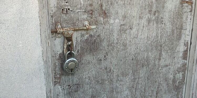 अखेर : लाभार्थ्यांची फसवणूक करणारा शाखा प्रबंधक अधिकारी आर. एस. भदाने निलंबित