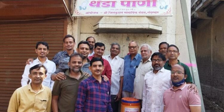 श्री.जिनकुशल सामायिक मंडळातर्फे  नंदुरबार शहरात करण्यात आले पाणीपोईचे उद्घाटन