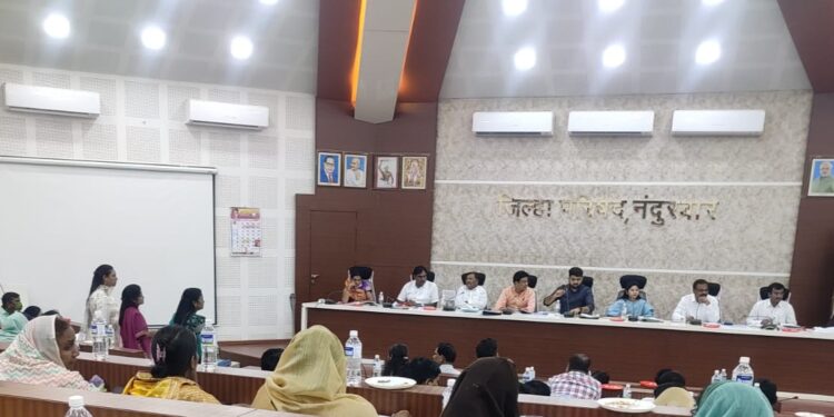 नंदूरबार जिल्हा परिषदेचा २३ कोटी ३१ लाख ५० हजाराचा शिलकी अर्थसंकल्प उपाध्यक्ष ॲड.राम रघुवंशी यांनी केला सादर